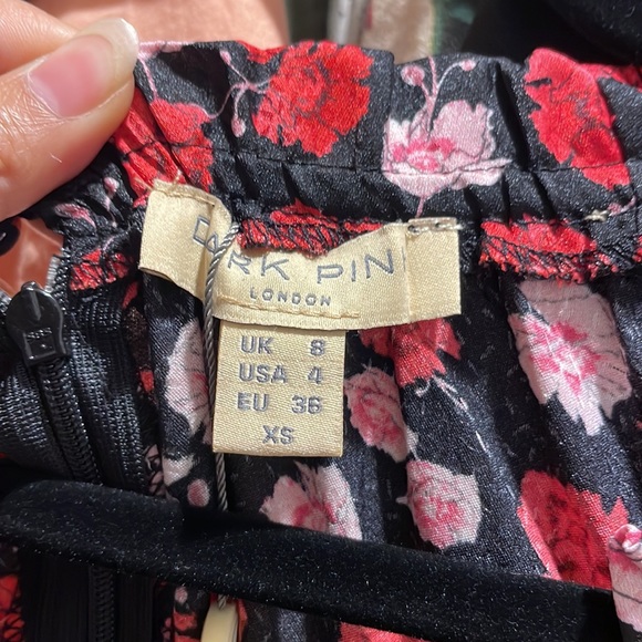 Dark Pink long sleeve mini dress - Picture 6 of 8